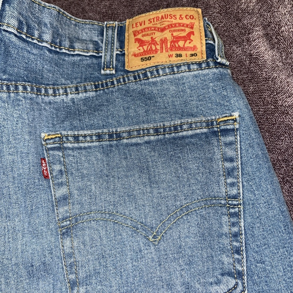Levis 550 Mens 38 X 30 Blue Relaxed Fit Straight Leg